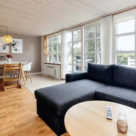 Hébergement de vacances 4 Person Holiday Home In Millinge-By Traum *